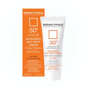 کرم ضد آفتاب بی‌رنگ روشن‌کننده و ضد لک درماتیپیک SPF50+